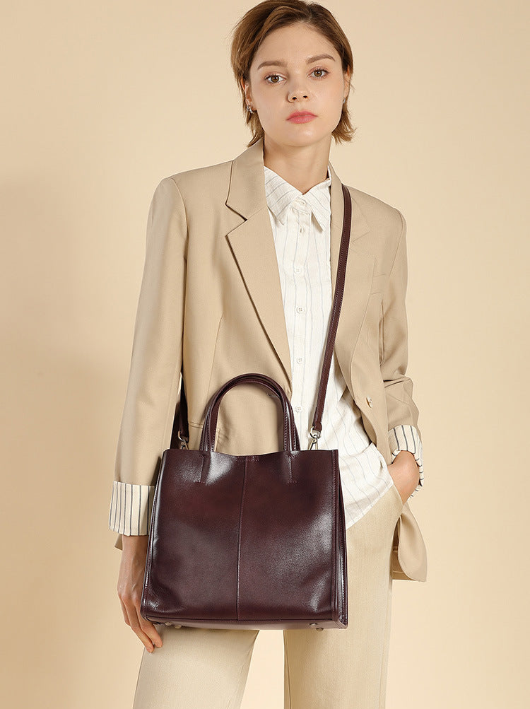 EGM350 BLACK Genuine Leather Bag