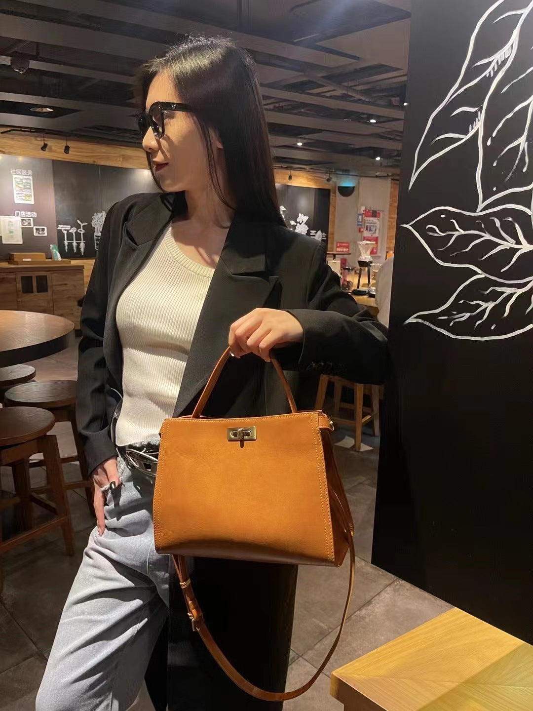 EGM286 TAN Genuine Leather Bag