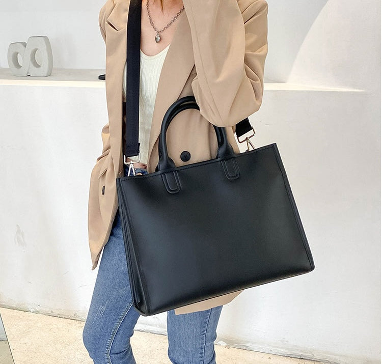 A256 BLACK Vegan Leather Bag