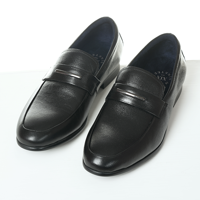 Roman Black